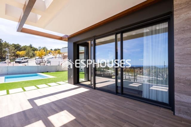 3 soveværelse Villa til salg i Polop med swimmingpool garage - € 585.400 (Ref: 9773371)