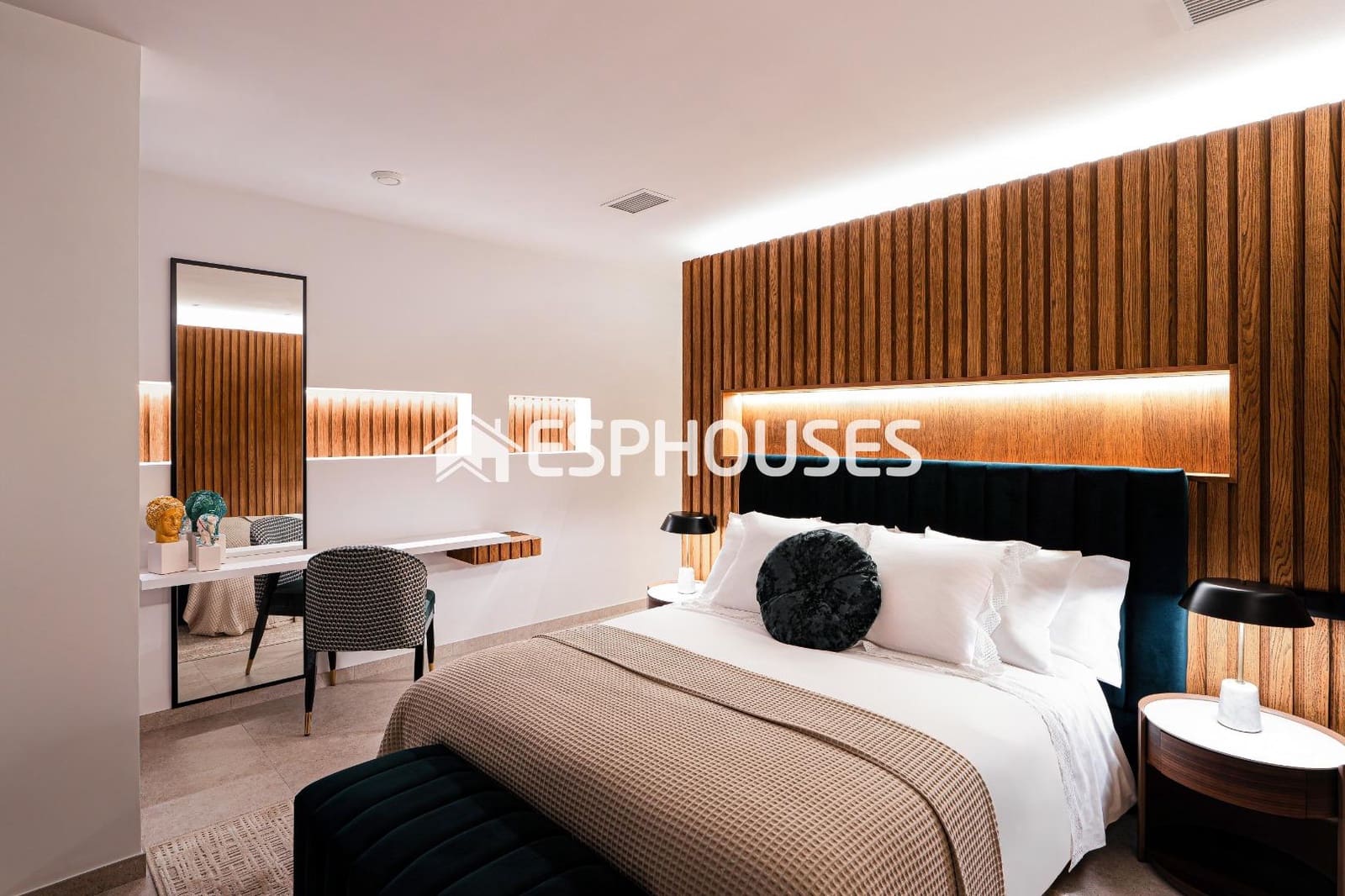 Chalet de 4 habitaciones en La Nucia en venta con piscina garaje - 1.190.000 € (Ref: 9773392)