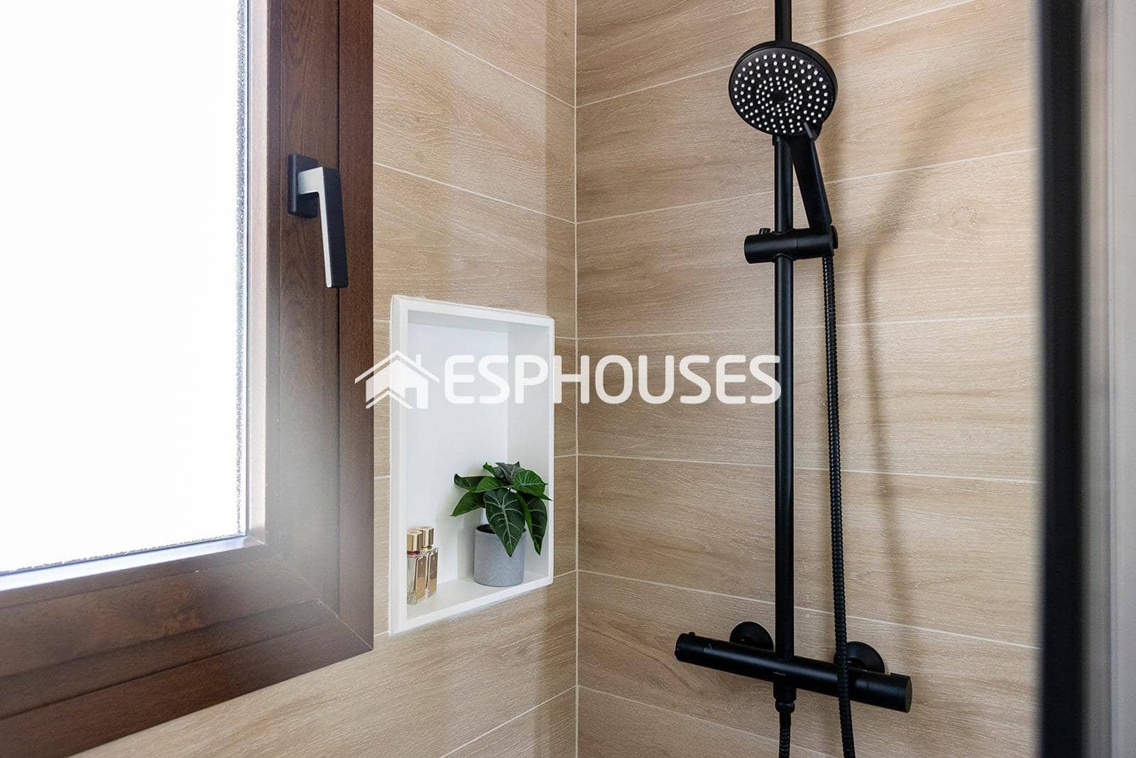 3 bedroom Villa for sale in Polop with pool garage - € 807,000 (Ref: 9783378)