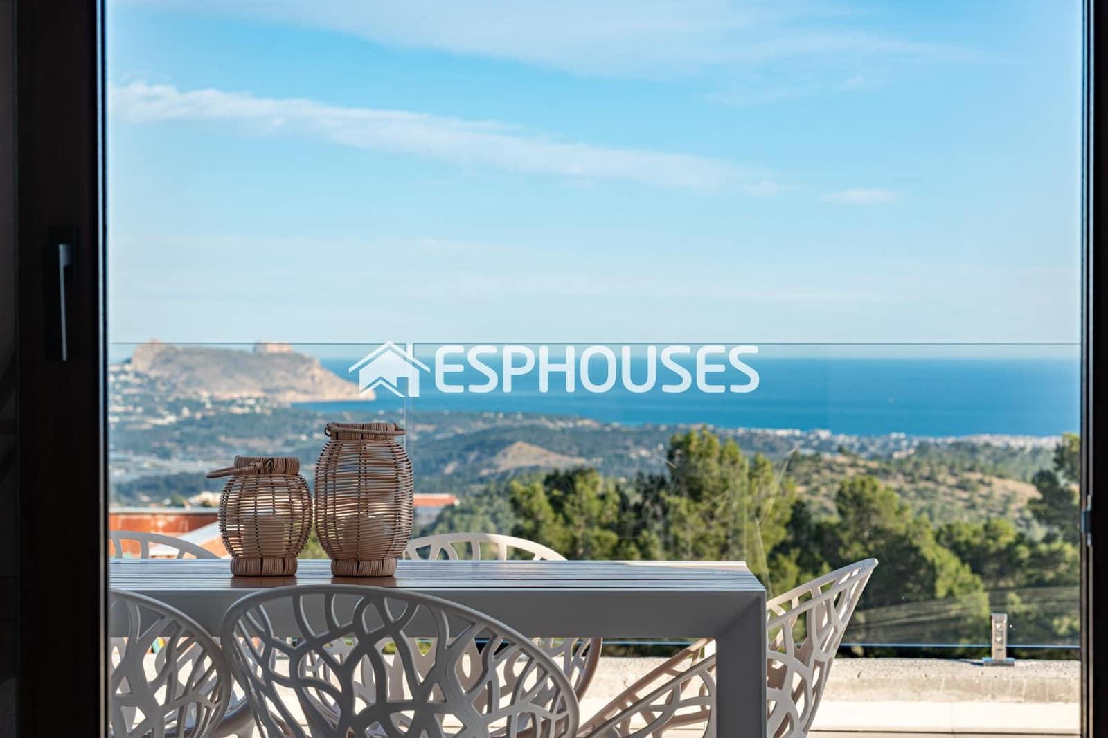 3 bedroom Villa for sale in Polop with pool garage - € 689,000 (Ref: 9783380)