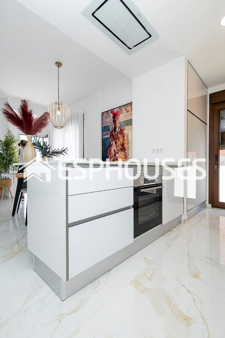 3 soverom Villa til salgs i Polop med svømmebasseng garasje - € 598 000 (Ref: 9783382)