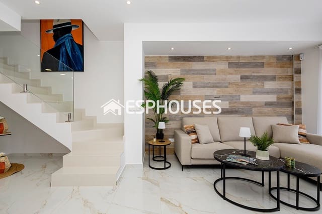 3 soveværelse Villa til salg i Polop med swimmingpool garage - € 598.000 (Ref: 9783382)