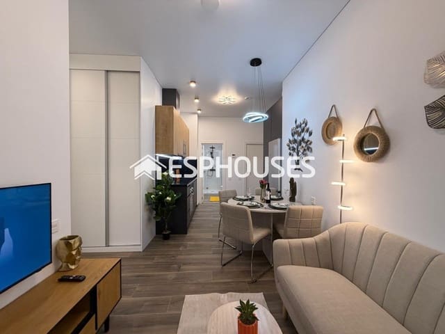 Apartamento de 2 habitaciones en Parque de las Naciones, Torrevieja en venta - 155.000 € (Ref: 9783387)