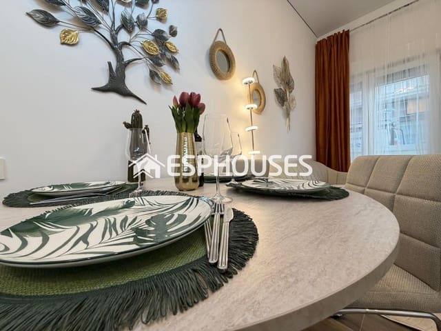 Apartamento de 2 habitaciones en Parque de las Naciones, Torrevieja en venta - 155.000 € (Ref: 9783387)