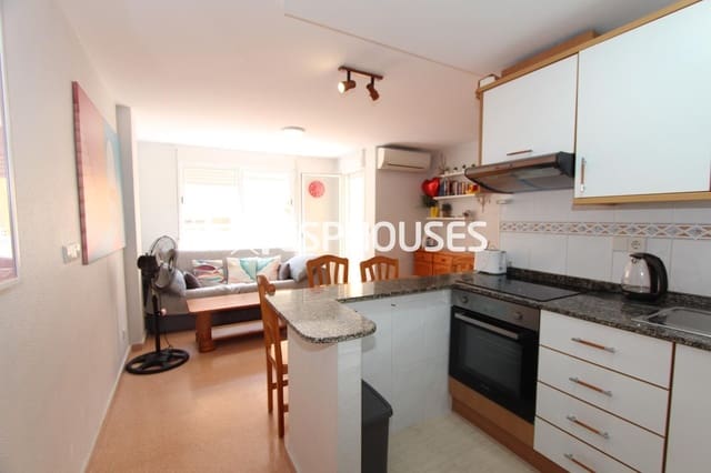 2 makuuhuone Huoneisto myytävänä paikassa Guardamar Playa, Guardamar del Segura - 160 000 € (Ref: 9802681)