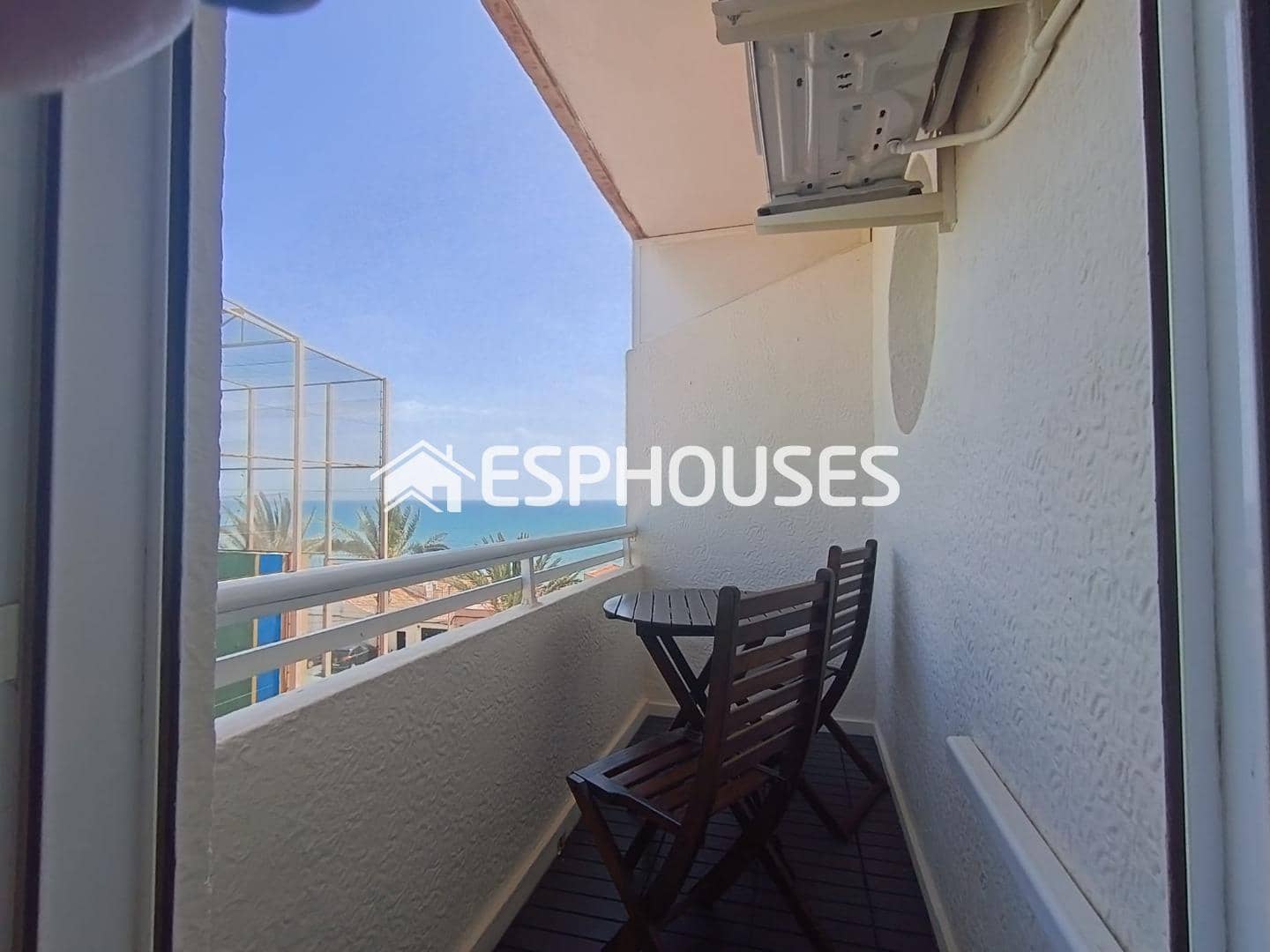 Apartamento de 2 habitaciones en Guardamar del Segura en venta con garaje - 250.000 € (Ref: 9802695)