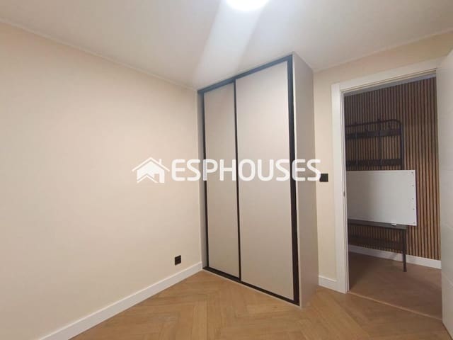 Apartamento de 2 habitaciones en Guardamar Playa, Guardamar del Segura en venta con garaje - 250.000 € (Ref: 9802695)