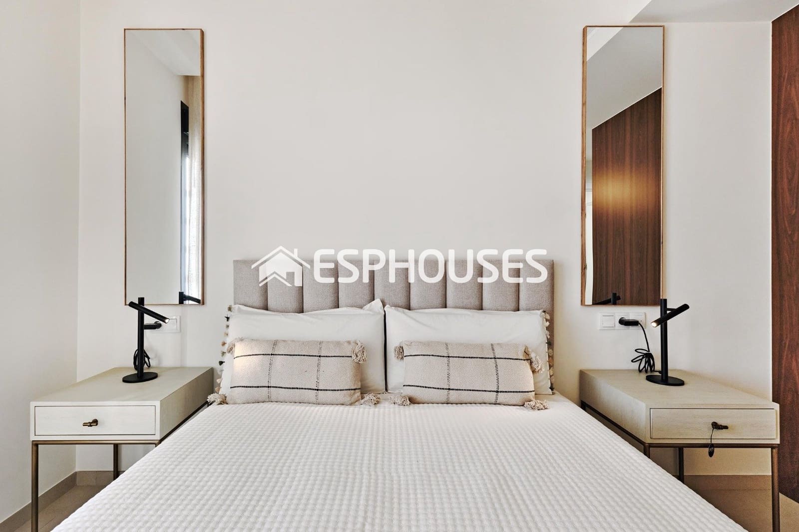 2 soverom Bungalow til salgs i Torrevieja med svømmebasseng garasje - € 380 000 (Ref: 9812360)
