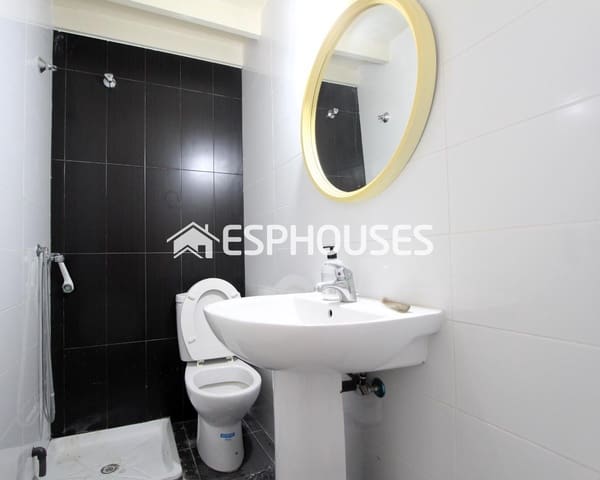 Komercyjne na sprzedaż w Guardamar Playa, Guardamar del Segura z garażem - 212 000 € (Ref: 9812361)