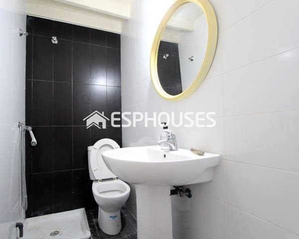 Kommersiell til salgs i Guardamar Playa, Guardamar del Segura - € 212 000 (Ref: 9812361)
