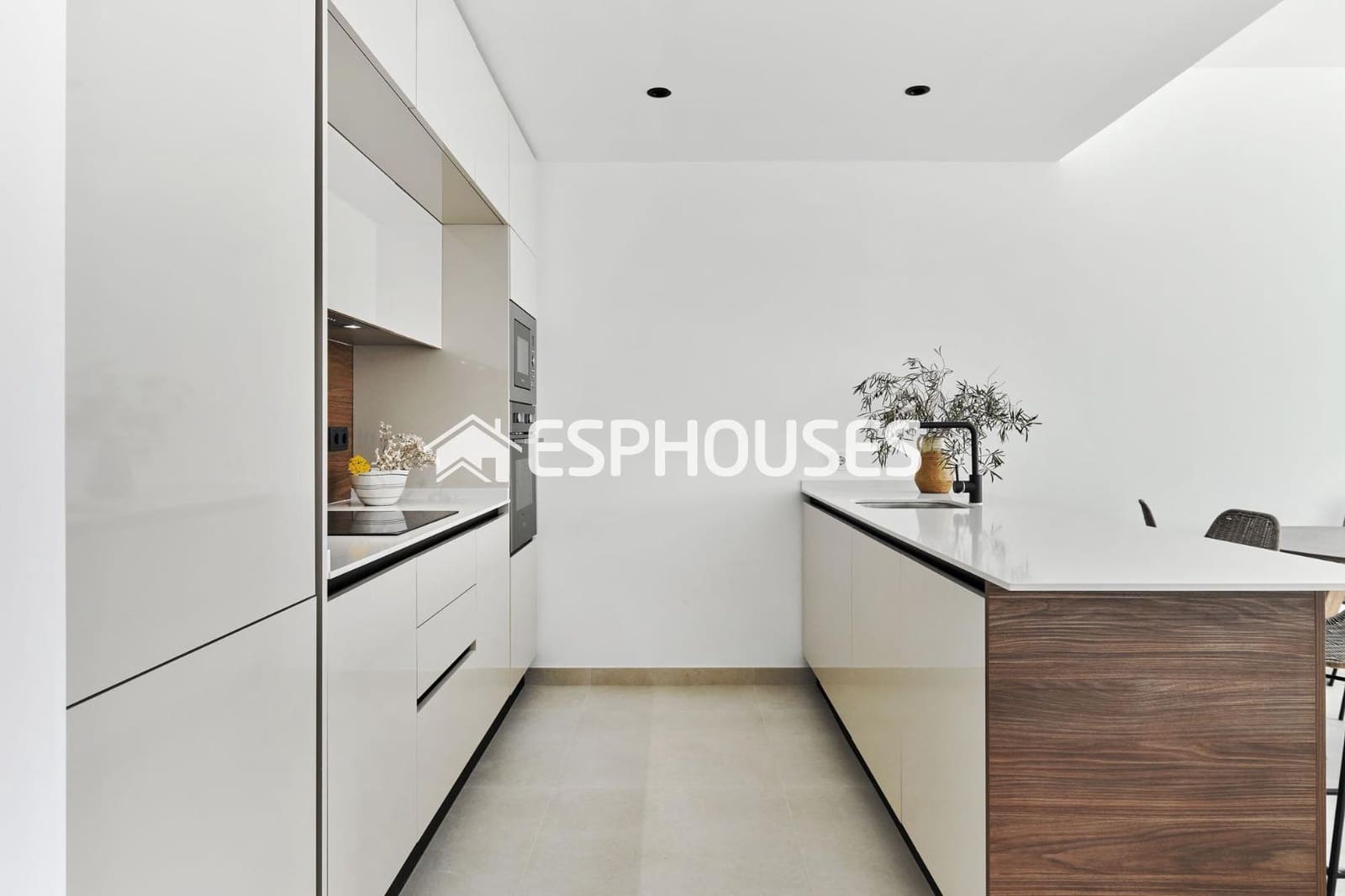 2 makuuhuone Bungalow myytävänä paikassa Torrevieja mukana uima-altaan 
autotalli - 380 000 € (Ref: 9812367)