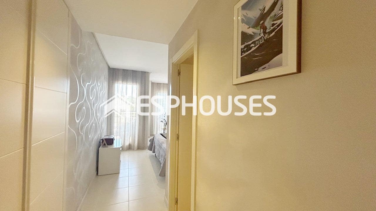 2 bedroom Apartment for sale in Altea with pool garage - € 375,000 (Ref: 9846712)