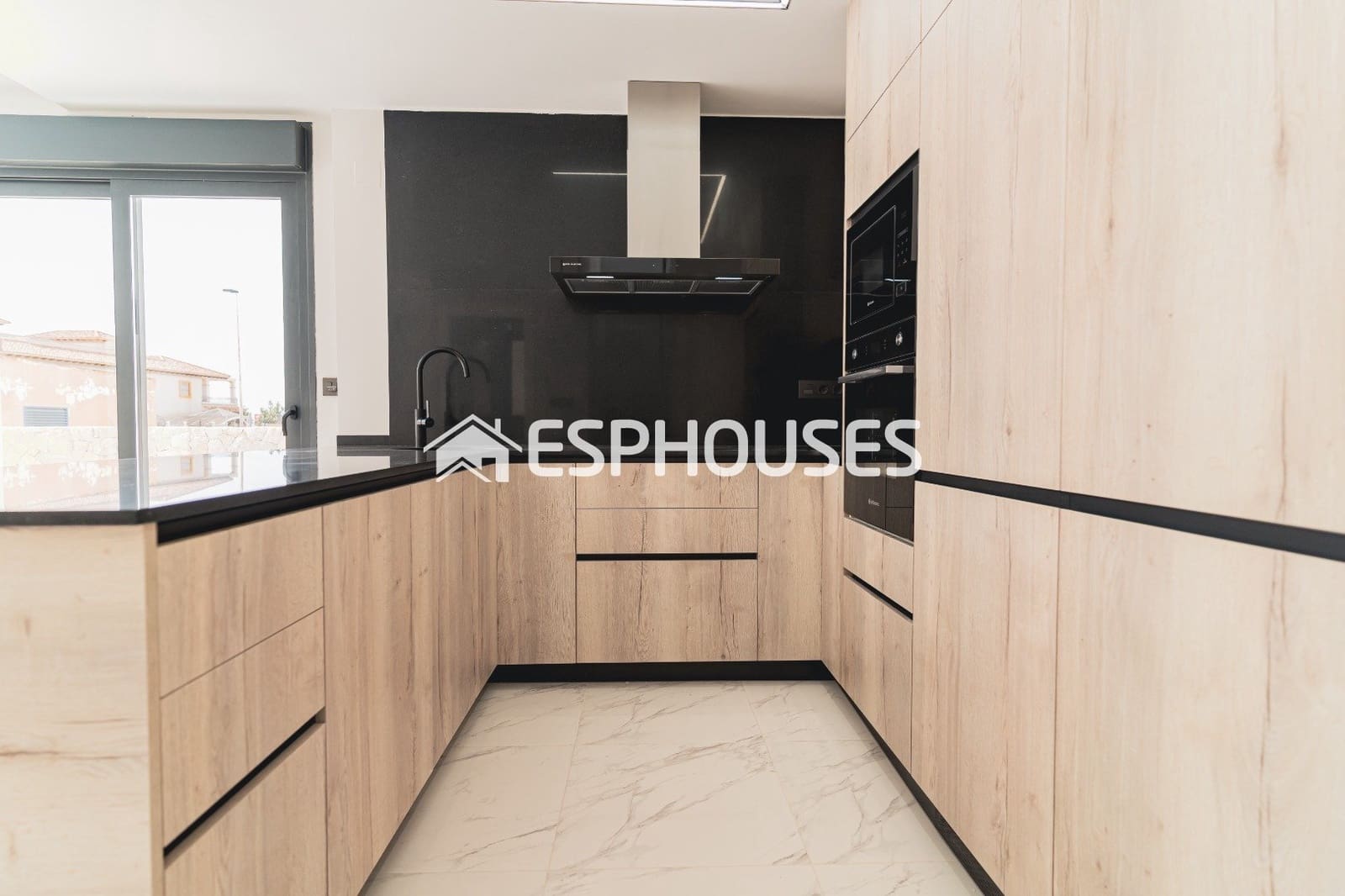 4 quarto Moradia para venda em Orihuela Costa com piscina garagem - 699 900 € (Ref: 9846717)