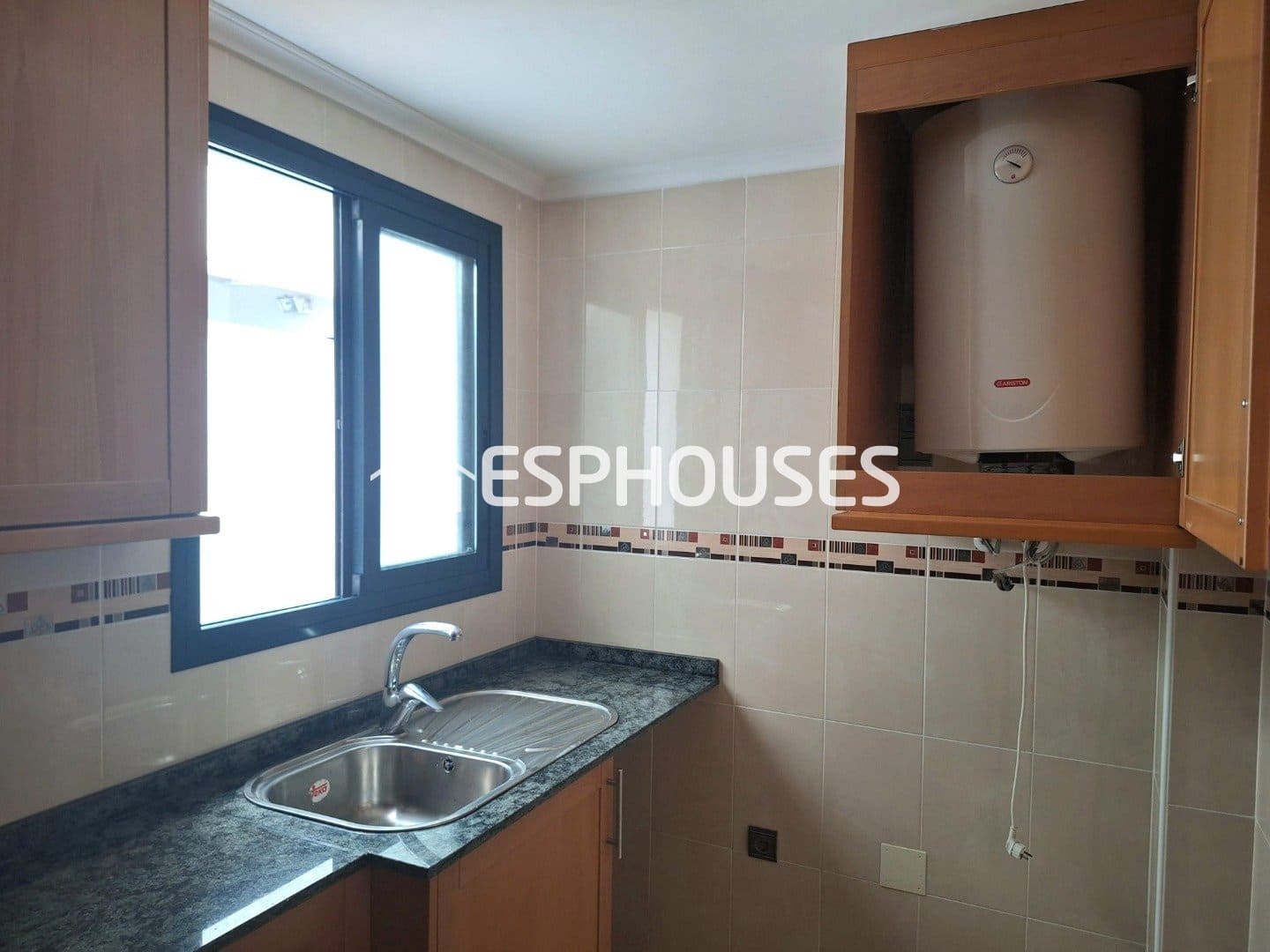 2 Zimmer Apartment zu verkaufen in Guardamar del Segura mit Garage - 220.000 € (Ref: 9846719)