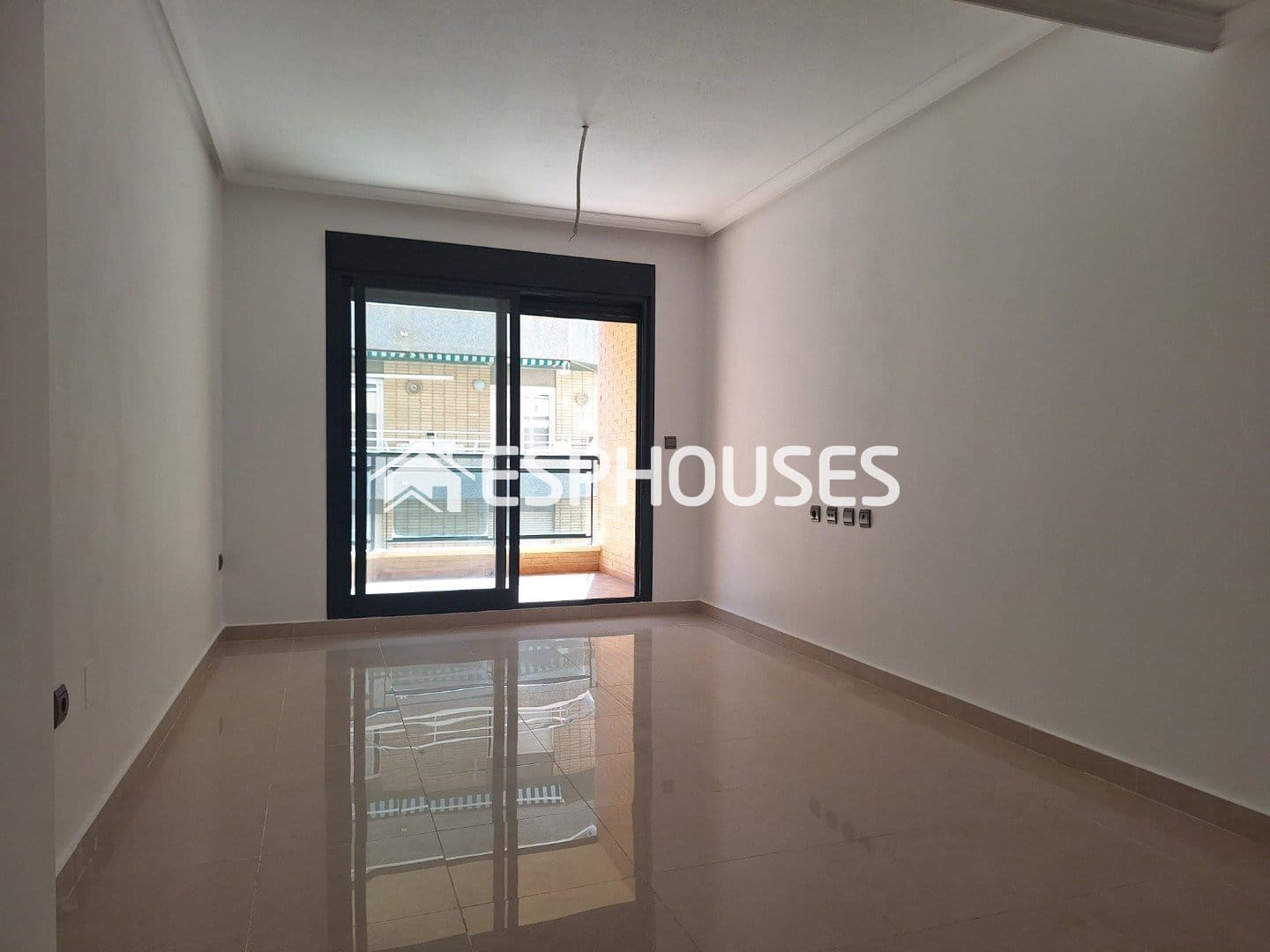 2 Zimmer Apartment zu verkaufen in Guardamar del Segura mit Garage - 220.000 € (Ref: 9846719)