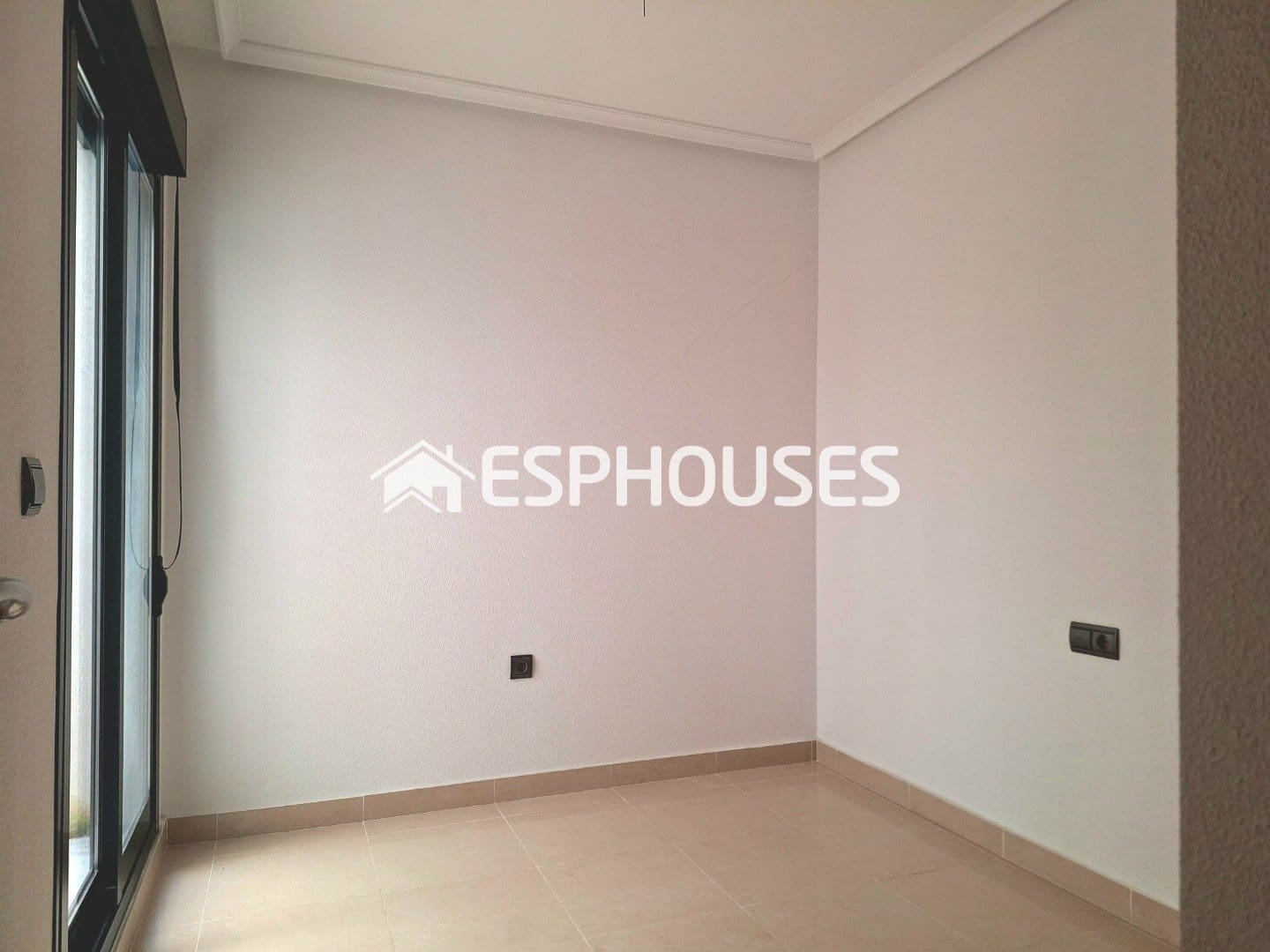 2 Zimmer Apartment zu verkaufen in Guardamar del Segura mit Garage - 220.000 € (Ref: 9846719)