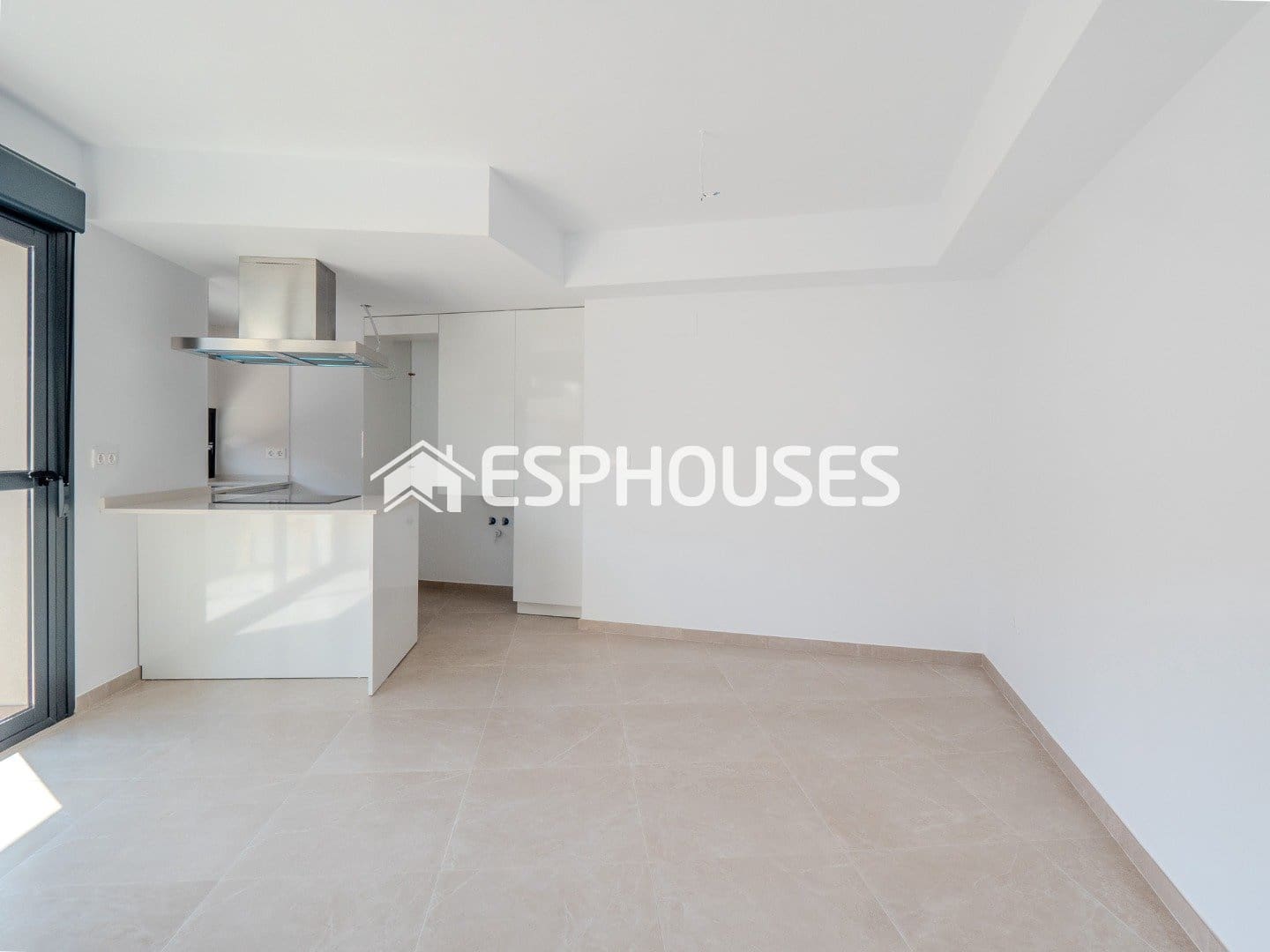 2 soverom Leilighet til salgs i Alicante by med svømmebasseng - € 265 000 (Ref: 9846725)