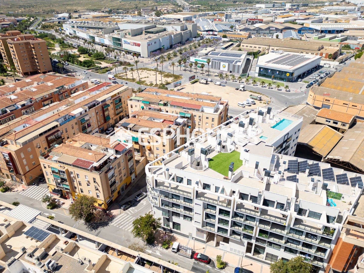 2 soverom Leilighet til salgs i Alicante by med svømmebasseng - € 265 000 (Ref: 9846725)