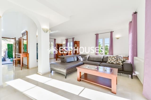 4 bedroom Villa for sale in Finestrat with pool garage - € 800,000 (Ref: 9846728)