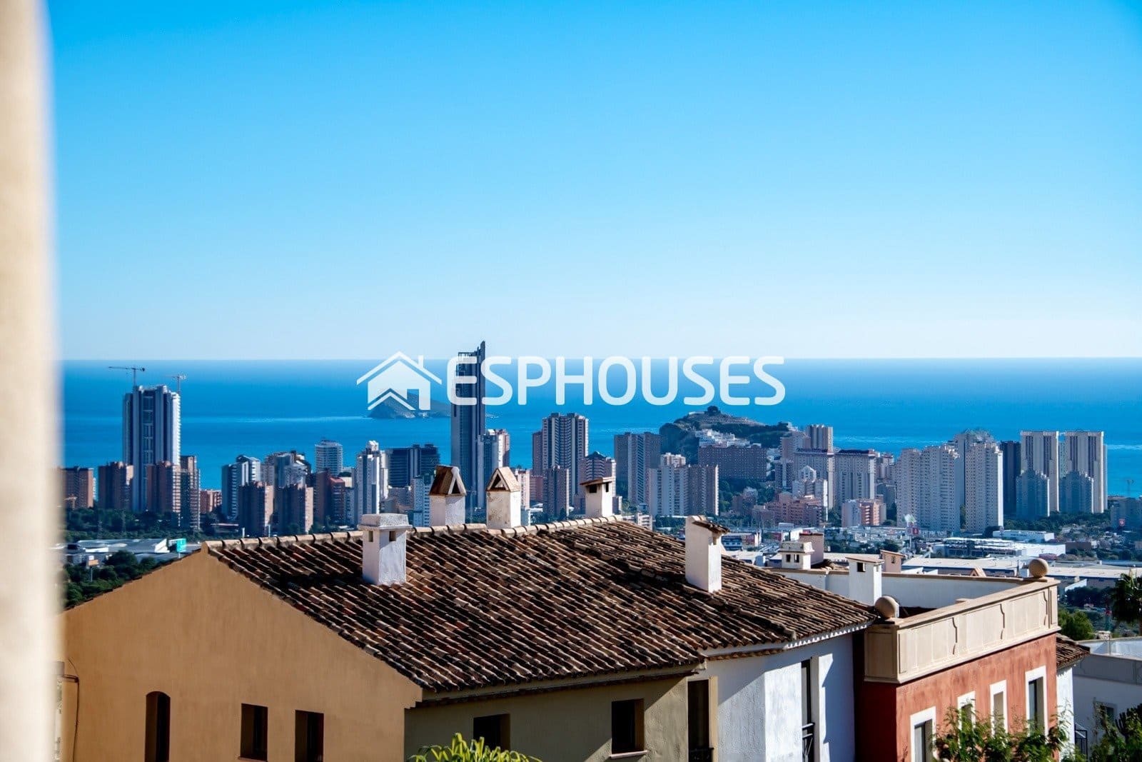 4 bedroom Villa for sale in Finestrat with pool garage - € 800,000 (Ref: 9846728)