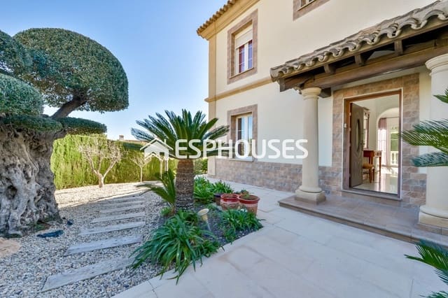 4 bedroom Villa for sale in Finestrat with pool garage - € 800,000 (Ref: 9846728)
