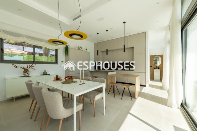 3 soveværelse Villa til salg i Pinar de Campoverde, Pilar de la Horadada med swimmingpool garage - € 825.000 (Ref: 9846739)