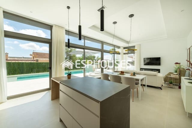 3 soveværelse Villa til salg i Pinar de Campoverde, Pilar de la Horadada med swimmingpool garage - € 825.000 (Ref: 9846739)