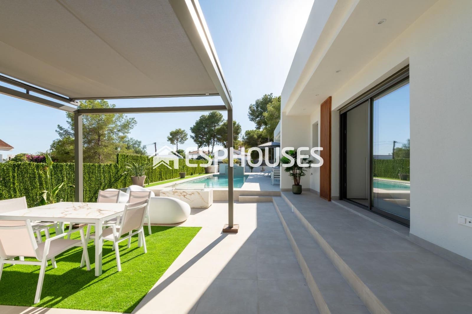 3 soveværelse Villa til salg i Pinar de Campoverde med swimmingpool garage - € 825.000 (Ref: 9846739)