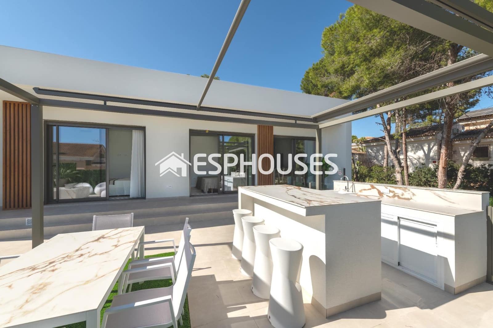 3 soveværelse Villa til salg i Pinar de Campoverde med swimmingpool garage - € 825.000 (Ref: 9846739)