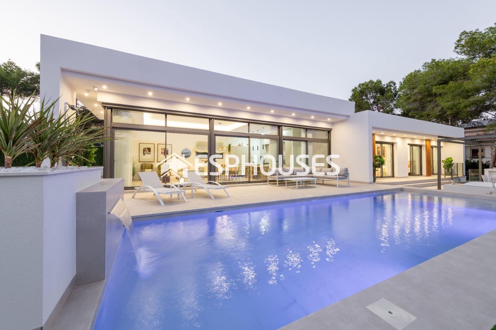 3 soveværelse Villa til salg i Pinar de Campoverde med swimmingpool garage - € 825.000 (Ref: 9846739)