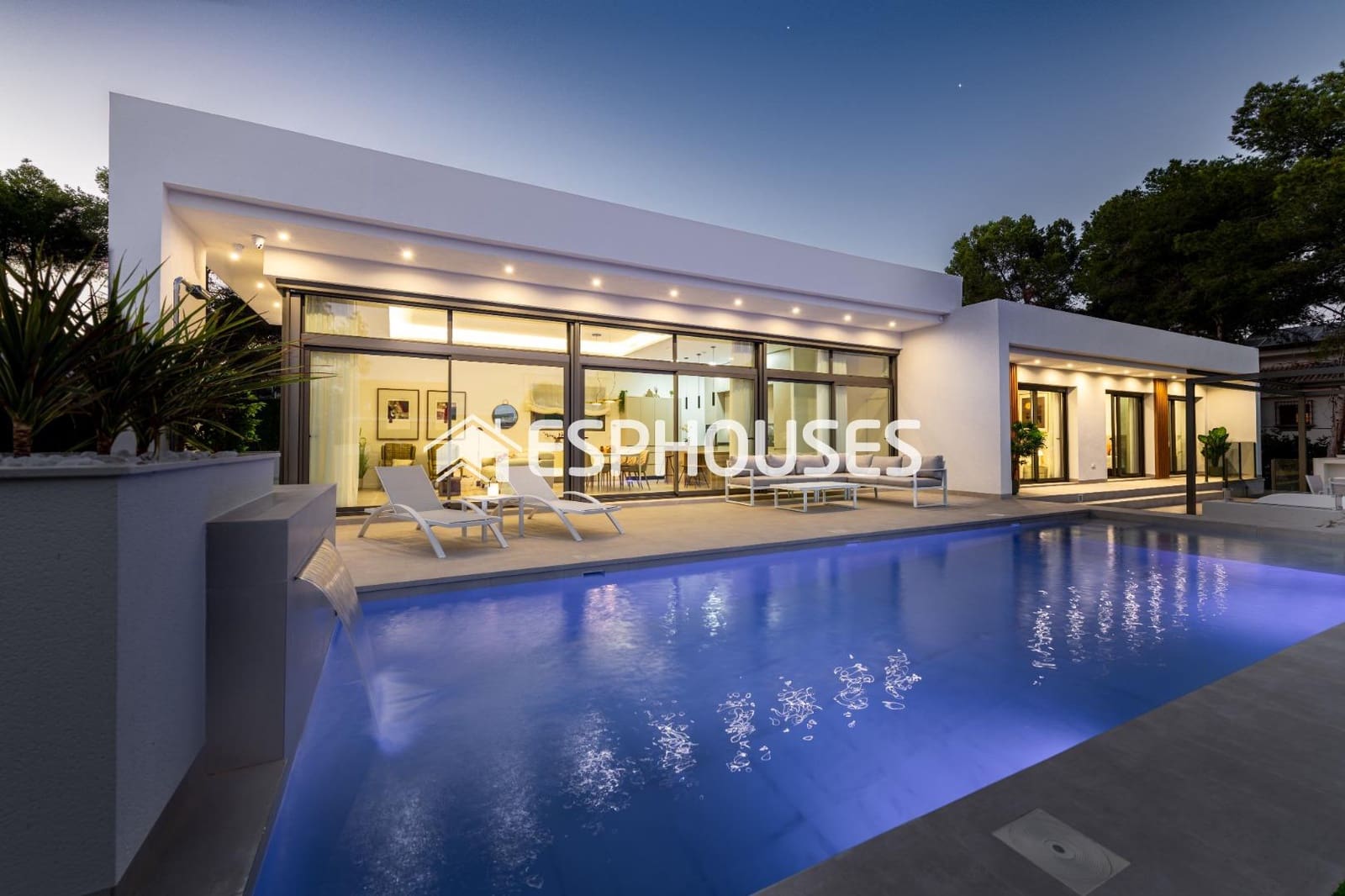 3 soveværelse Villa til salg i Pinar de Campoverde med swimmingpool garage - € 825.000 (Ref: 9846739)