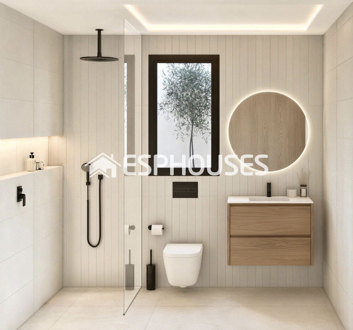 3 bedroom Villa for sale in Los Alcazares with pool - € 453,000 (Ref: 9846741)