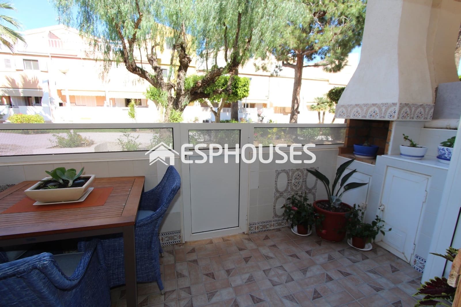 3 soveværelse Bungalow til salg i Guardamar del Segura med swimmingpool - € 275.000 (Ref: 9846748)