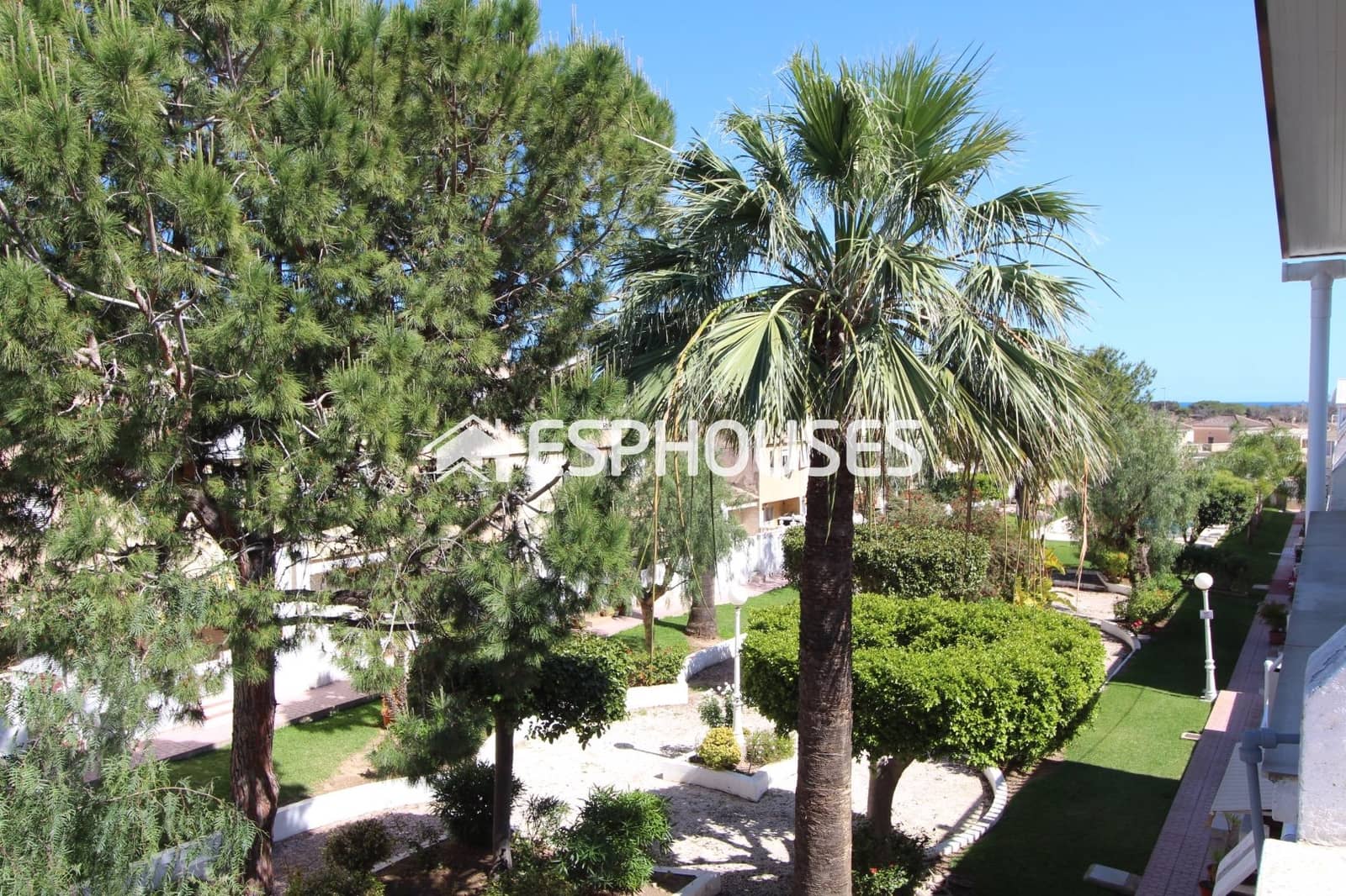 3 soveværelse Bungalow til salg i Guardamar del Segura med swimmingpool - € 275.000 (Ref: 9846748)