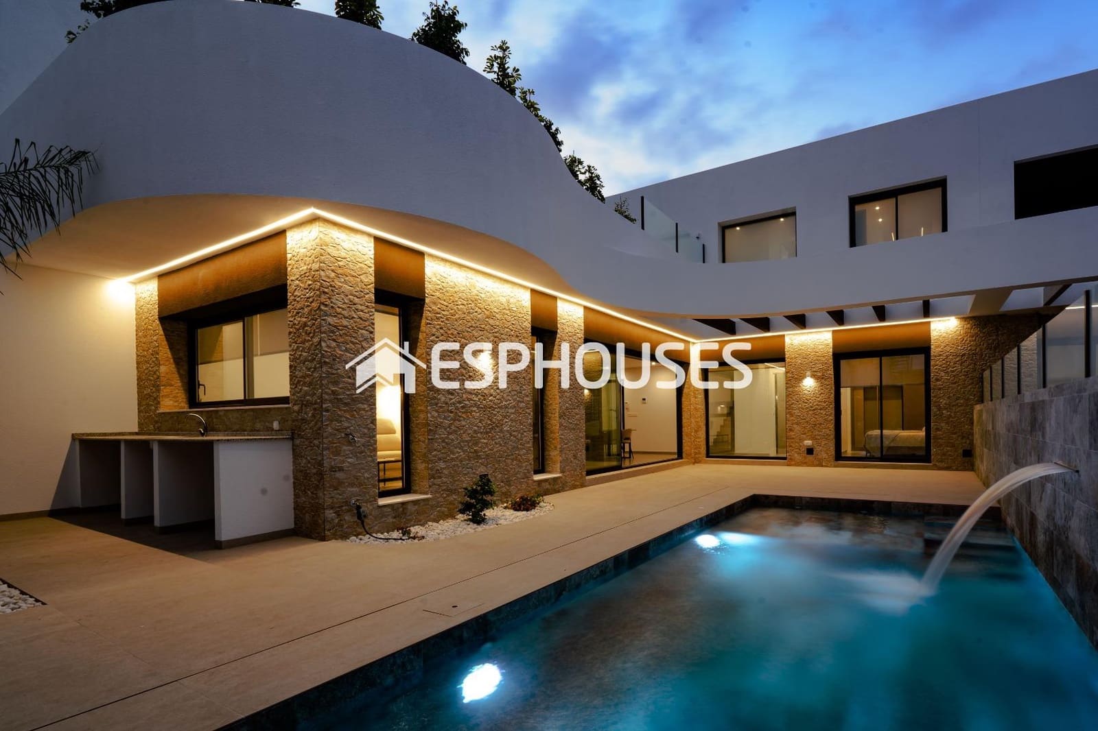 3 quarto Bungalow para venda em Almoradi com piscina garagem - 465 000 € (Ref: 9846749)