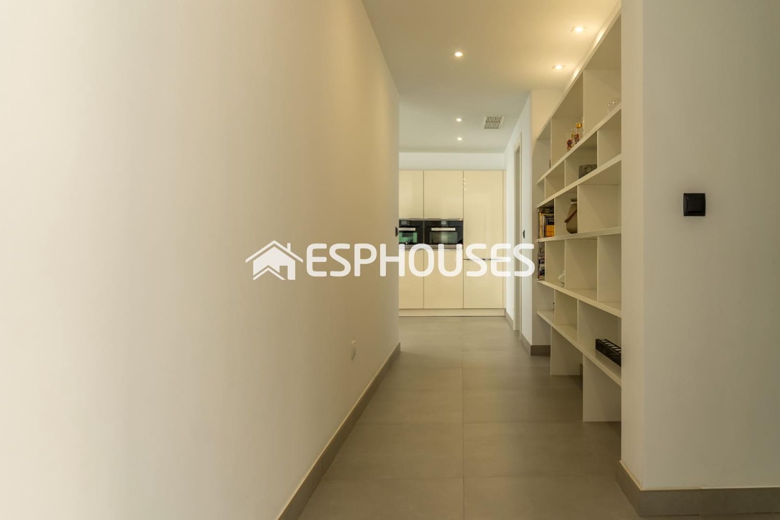5 sypialnia Willa na sprzedaż w Altea z basenem garażem - 3 500 000 € (Ref: 9846765)