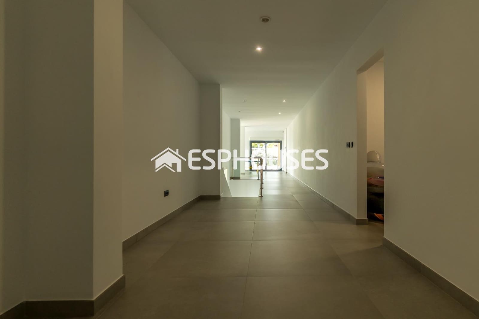 5 sypialnia Willa na sprzedaż w Altea z basenem garażem - 3 500 000 € (Ref: 9846765)