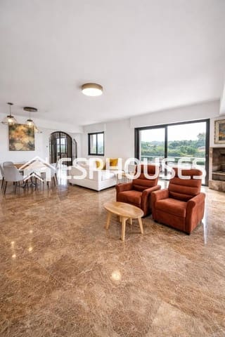 4 soveværelse Villa til salg i La Nucia Pueblo  , La Nucia med swimmingpool garage - € 895.000 (Ref: 9846769)