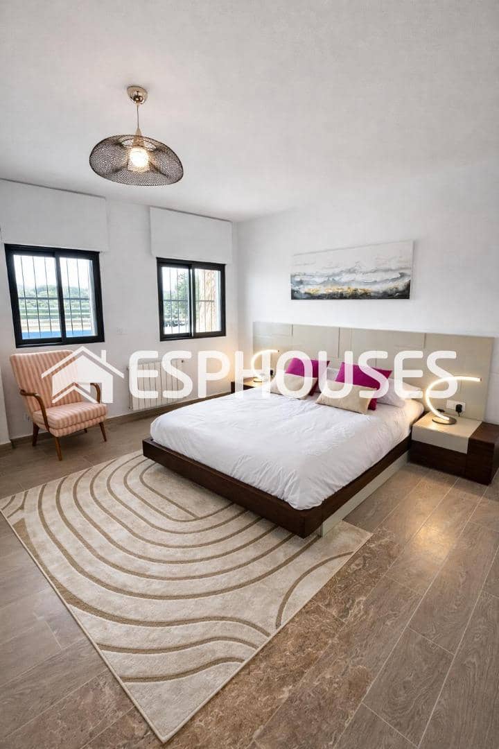 4 Zimmer Villa zu verkaufen in La Nucia mit Pool Garage - 895.000 € (Ref: 9846769)