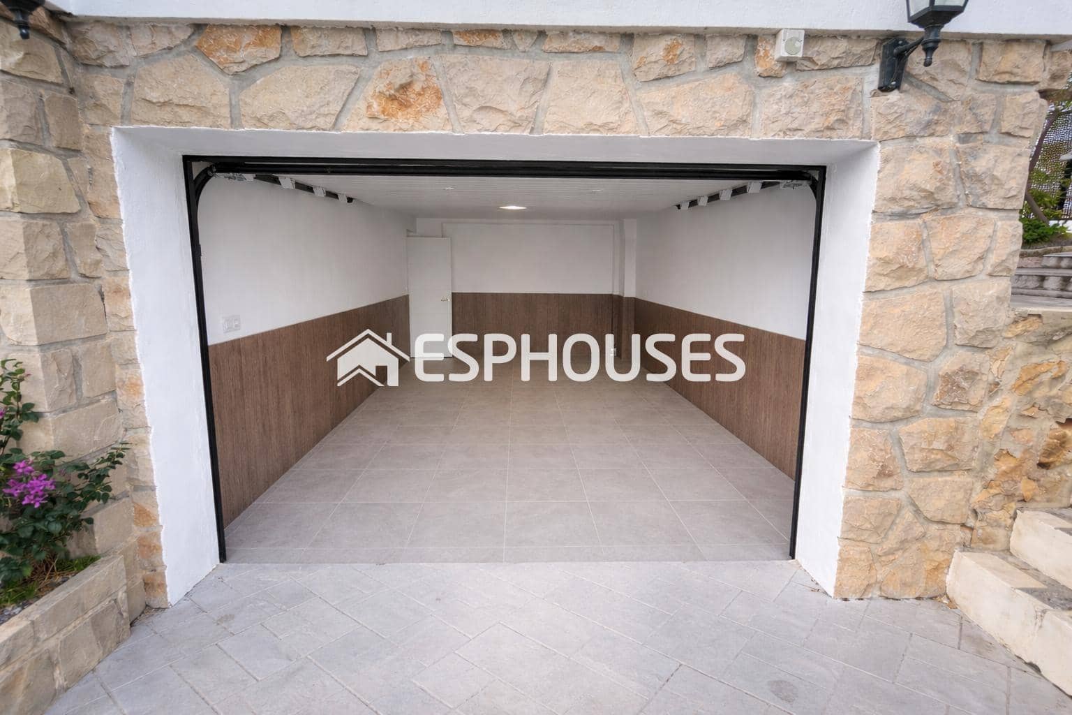 4 Zimmer Villa zu verkaufen in La Nucia mit Pool Garage - 895.000 € (Ref: 9846769)