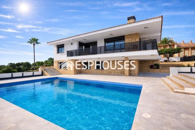 4 soverom Villa til salgs i La Nucia Pueblo  , La Nucia med svømmebasseng garasje - € 895 000 (Ref: 9846769)
