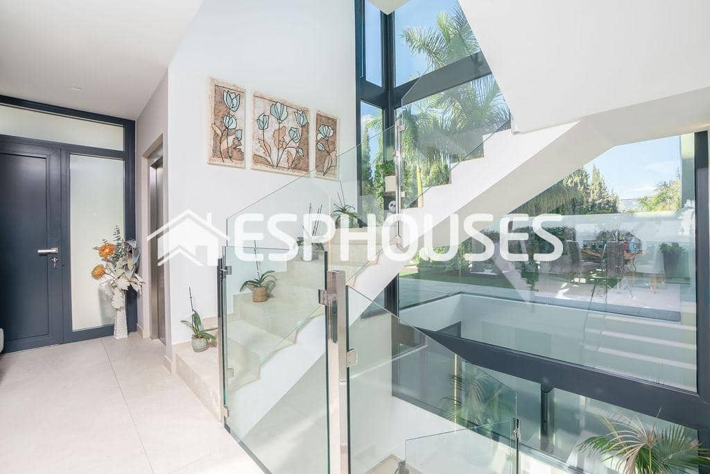 4 soveværelse Villa til salg i Albir med swimmingpool garage - € 1.495.000 (Ref: 9846772)