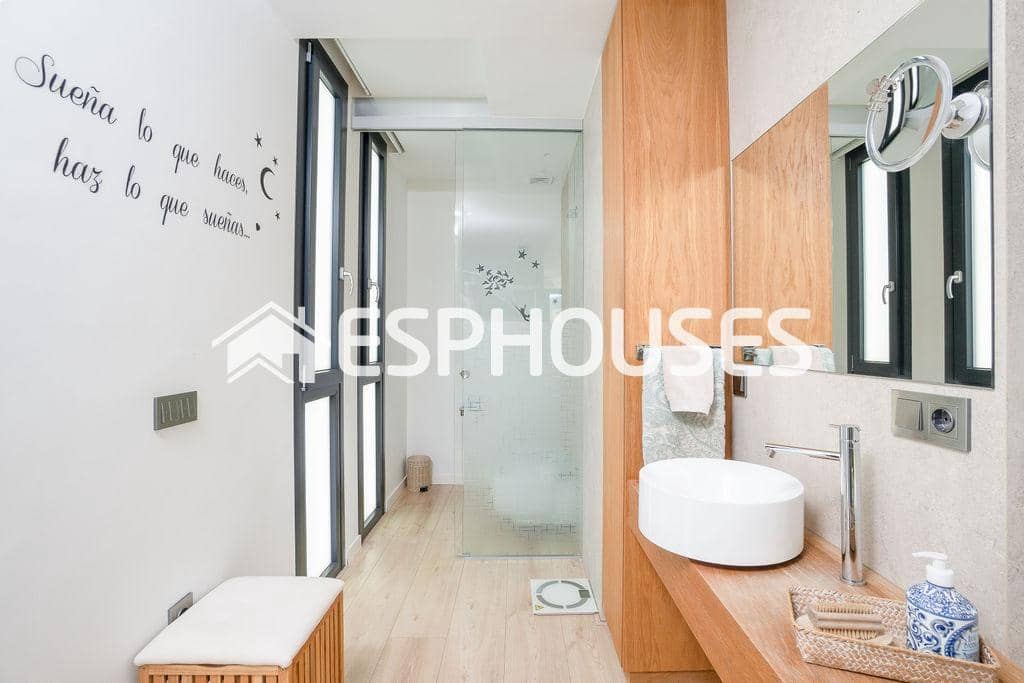 4 soveværelse Villa til salg i Albir med swimmingpool garage - € 1.495.000 (Ref: 9846772)