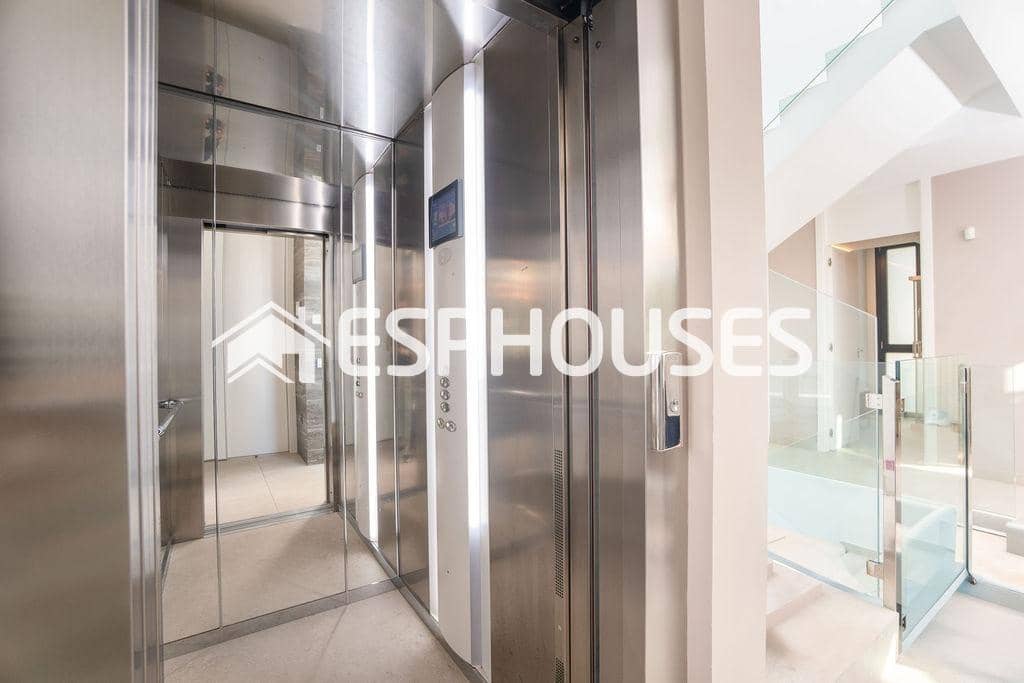 4 soveværelse Villa til salg i Albir med swimmingpool garage - € 1.495.000 (Ref: 9846772)