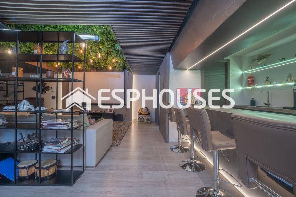 4 soveværelse Villa til salg i Albir med swimmingpool garage - € 1.495.000 (Ref: 9846772)