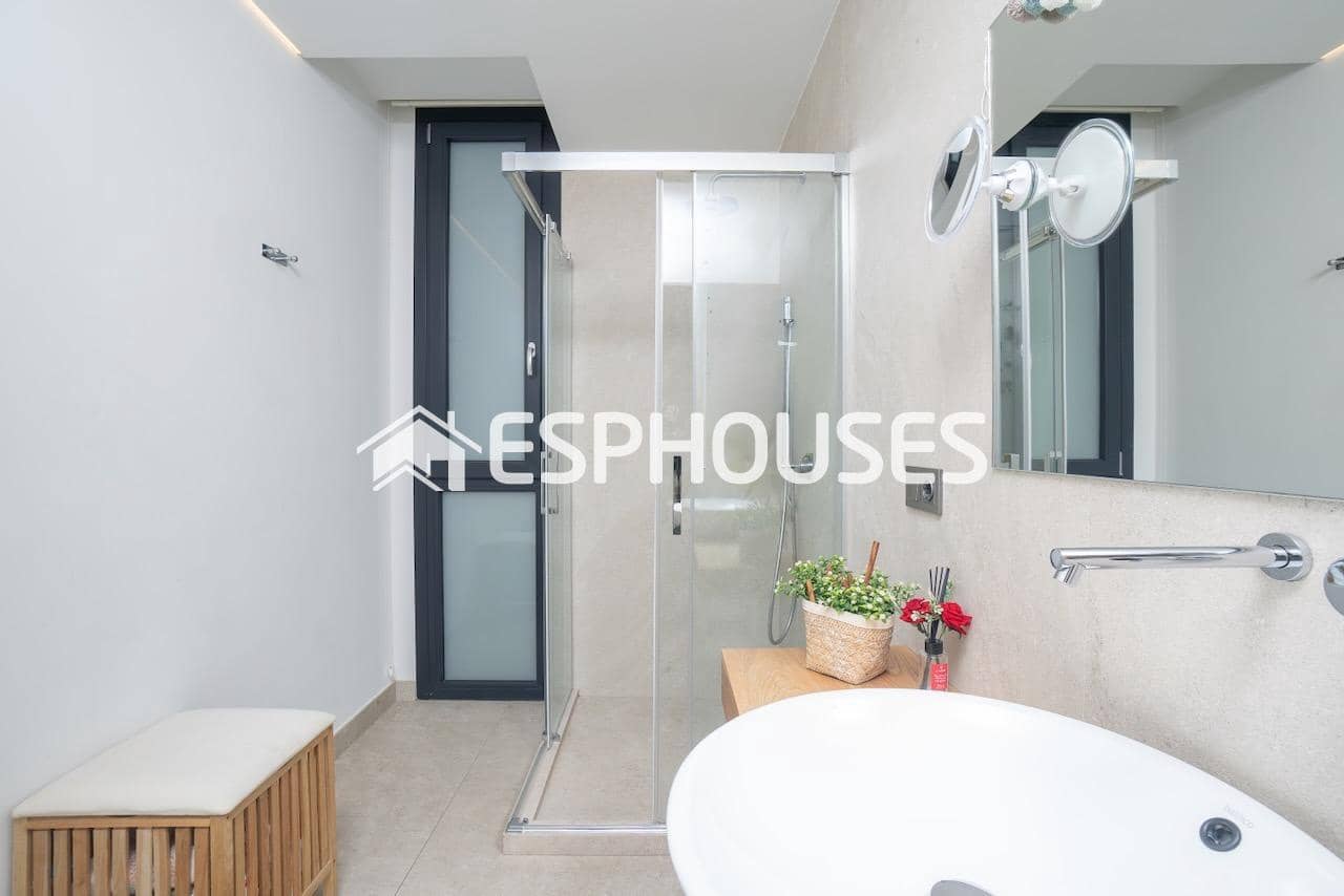 4 soveværelse Villa til salg i Albir med swimmingpool garage - € 1.495.000 (Ref: 9846772)