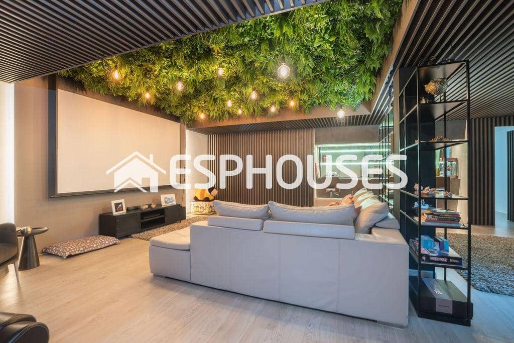 4 soveværelse Villa til salg i Albir med swimmingpool garage - € 1.495.000 (Ref: 9846772)