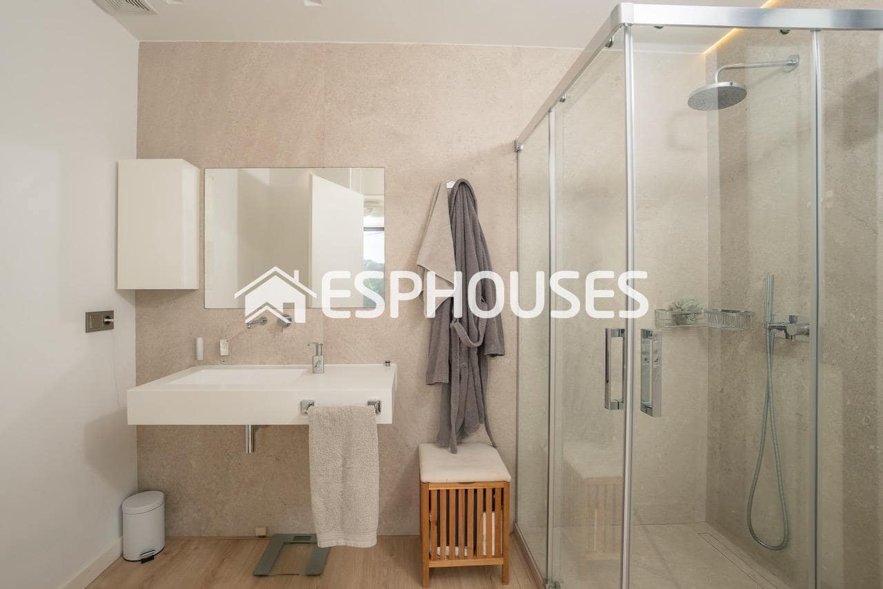 4 soveværelse Villa til salg i Albir med swimmingpool garage - € 1.495.000 (Ref: 9846772)