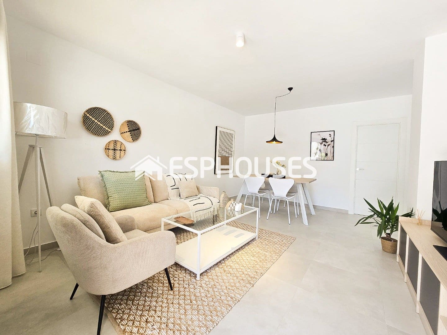 Apartamento de 3 habitaciones en Cox en venta con piscina garaje - 235.000 € (Ref: 9860343)