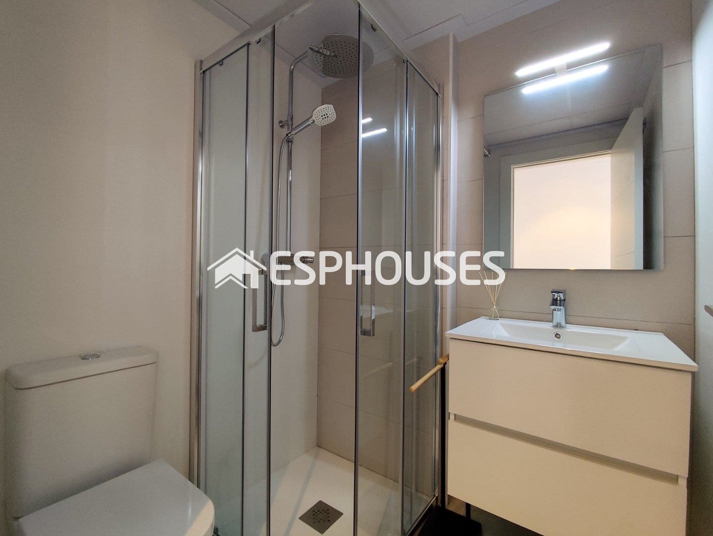 Apartamento de 2 habitaciones en Cox en venta con piscina garaje - 209.000 € (Ref: 9860344)